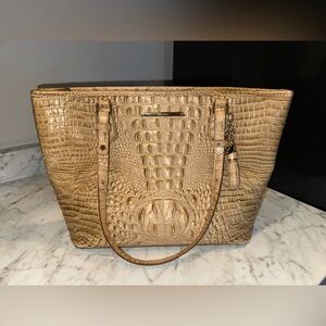 Near Perfect condition - BRAHMIN Asher Tote